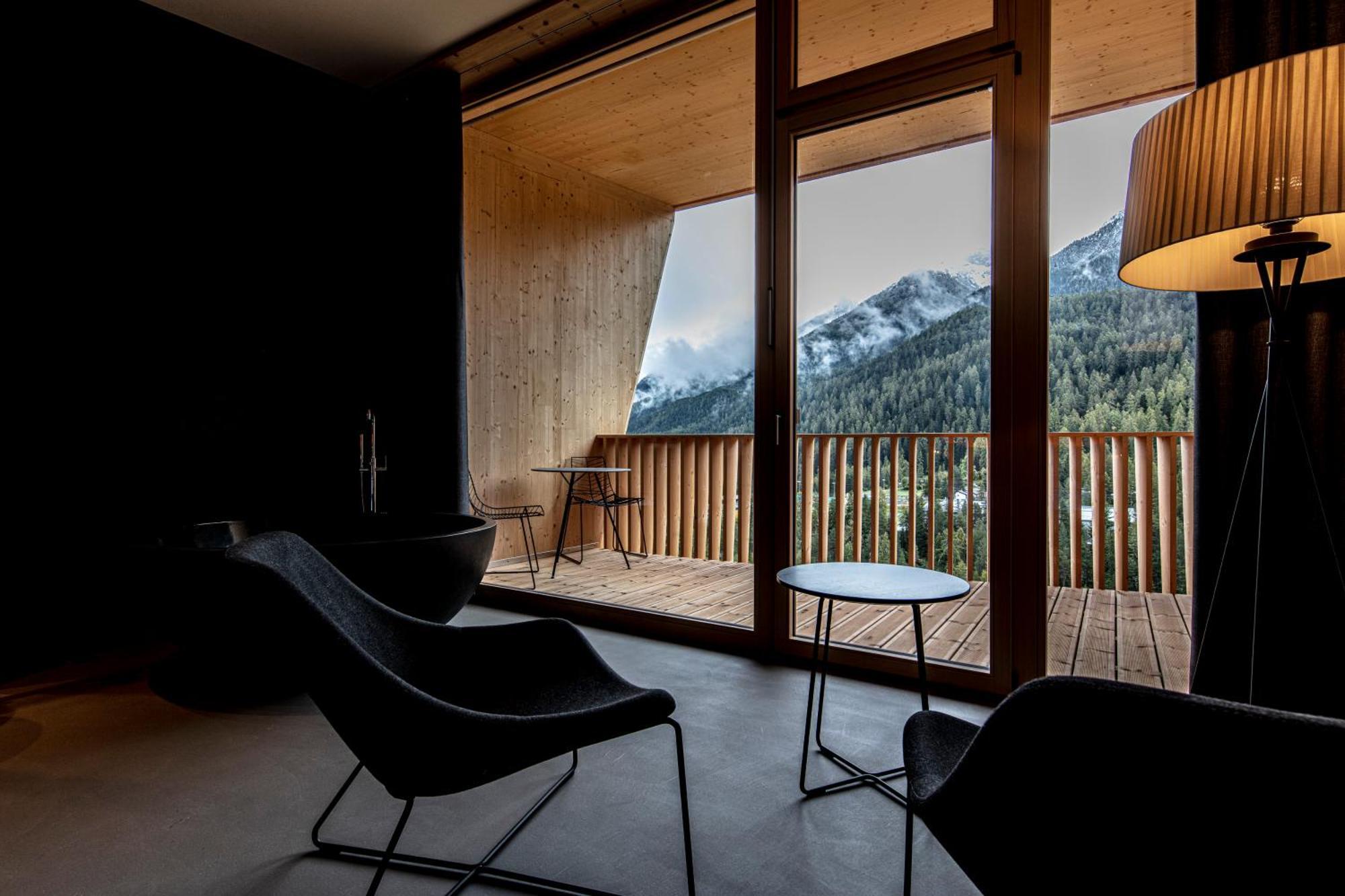 Hotel Arnica Scuol - Adults Only Ngoại thất bức ảnh